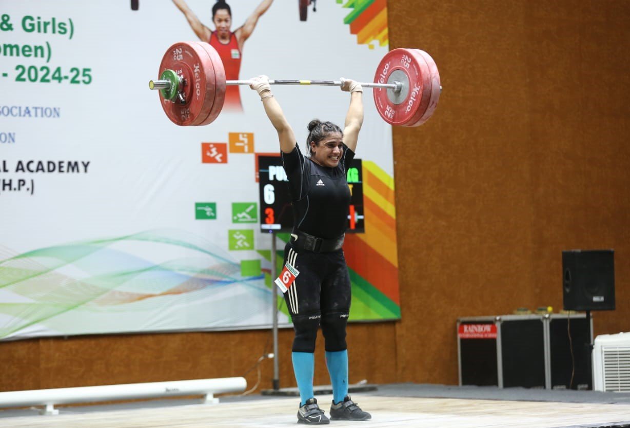 Harmanpreet Kaur set National Record in National Senior Weight Lifting Championship