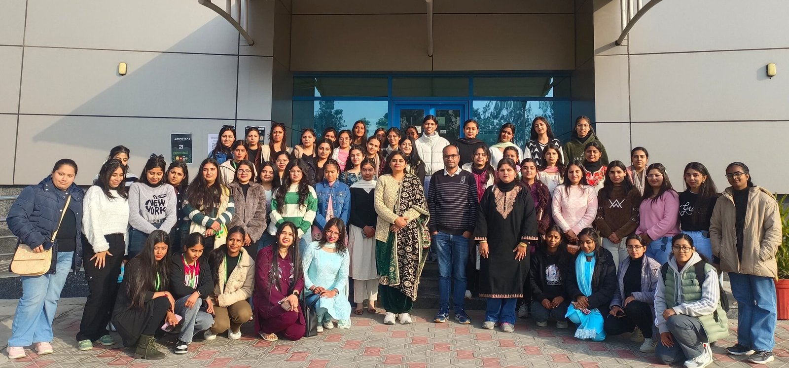HMV organized educational trip to IIT Ropar