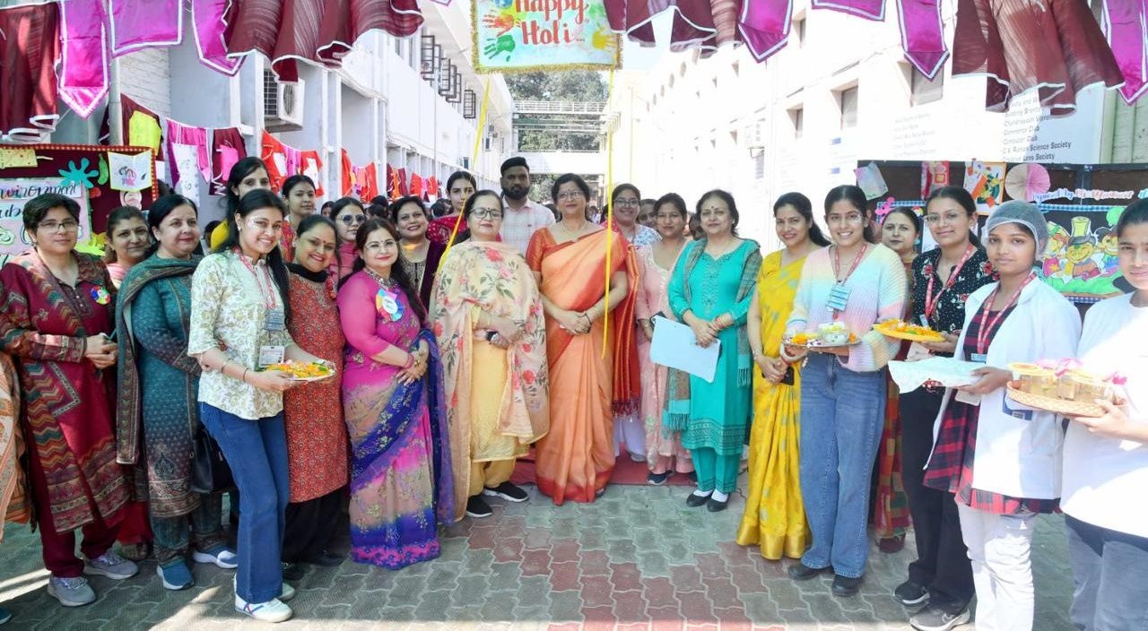 HMV celebrated Eco-Rang Utsav : Environment awareness amidst colours