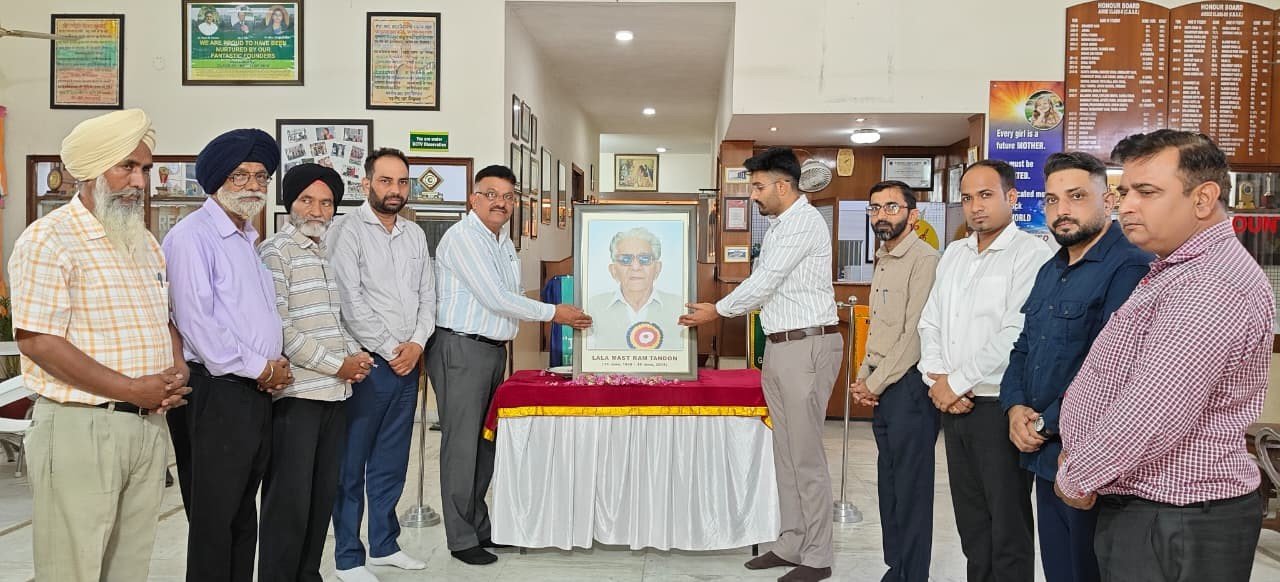 Emm Aar International School Pays Heartfelt Tribute to Founder Late Lala Mast Ram Tandon Ji
